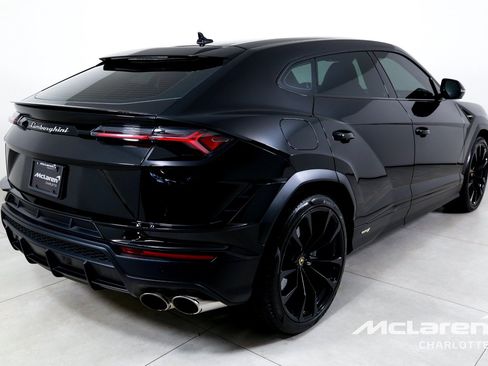 Used 2024 Lamborghini Urus S AWD/4WD image 8