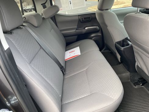 Certified 2023 Toyota Tacoma SR5 w/ Technology Package image 16