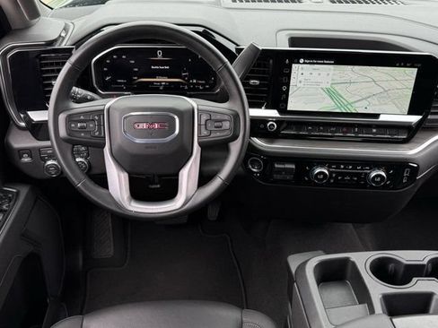 Used 2026 GMC Sierra 1500 SLT AWD/4WD image 12