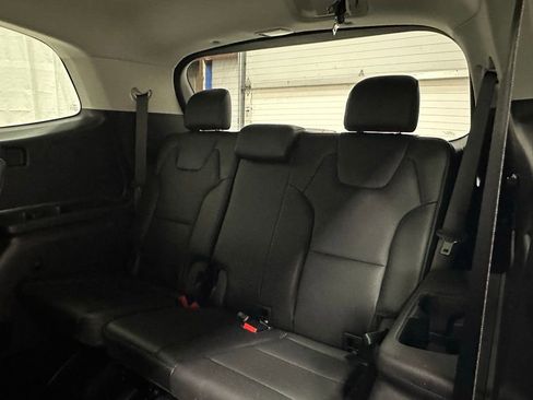 Used 2025 Kia Telluride S image 45