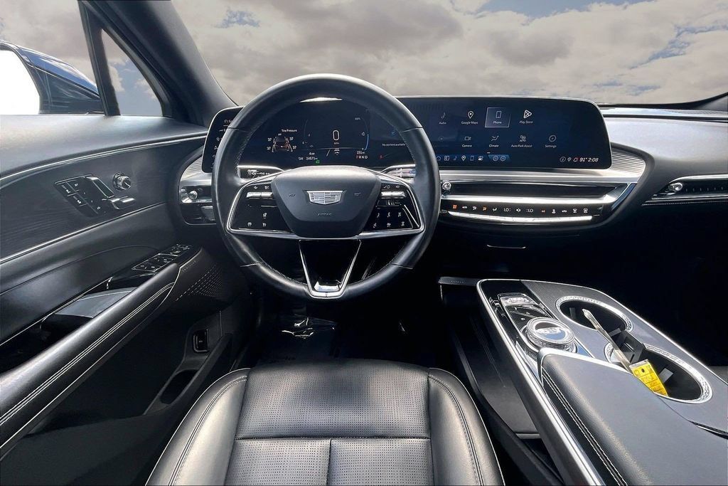 Certified 2024 Cadillac Lyriq Sport AWD/4WD image 8
