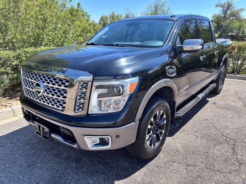 Used 2017 Nissan Titan Platinum Reserve AWD/4WD image 4