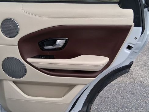 Used 2018 Land Rover Range Rover Evoque Autobiography image 18