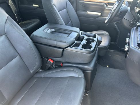 Certified 2025 GMC Sierra 1500 SLT RWD image 10