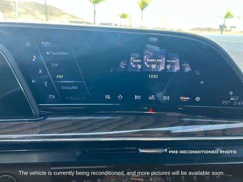 Used 2023 Cadillac Escalade ESV Sport Platinum w/ Heavy-Duty Trailer Package AWD/4WD image 15