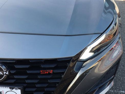 Certified 2024 Nissan Altima 2.5 SR image 12