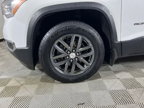 Used 2019 GMC Acadia SLT image 25