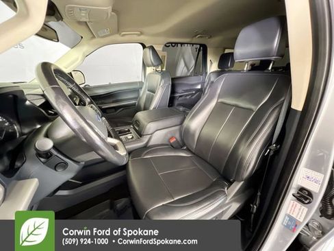Used 2022 Ford Expedition XLT AWD/4WD image 29