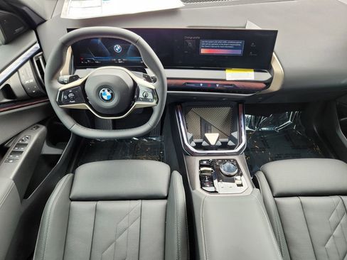 Certified 2025 BMW X3 xDrive30i w/ Premium Package image 24