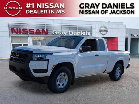 New 2026 Nissan Frontier S image 6