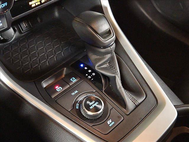 Used 2021 Toyota RAV4 XLE w/ Convenience Package AWD/4WD image 12