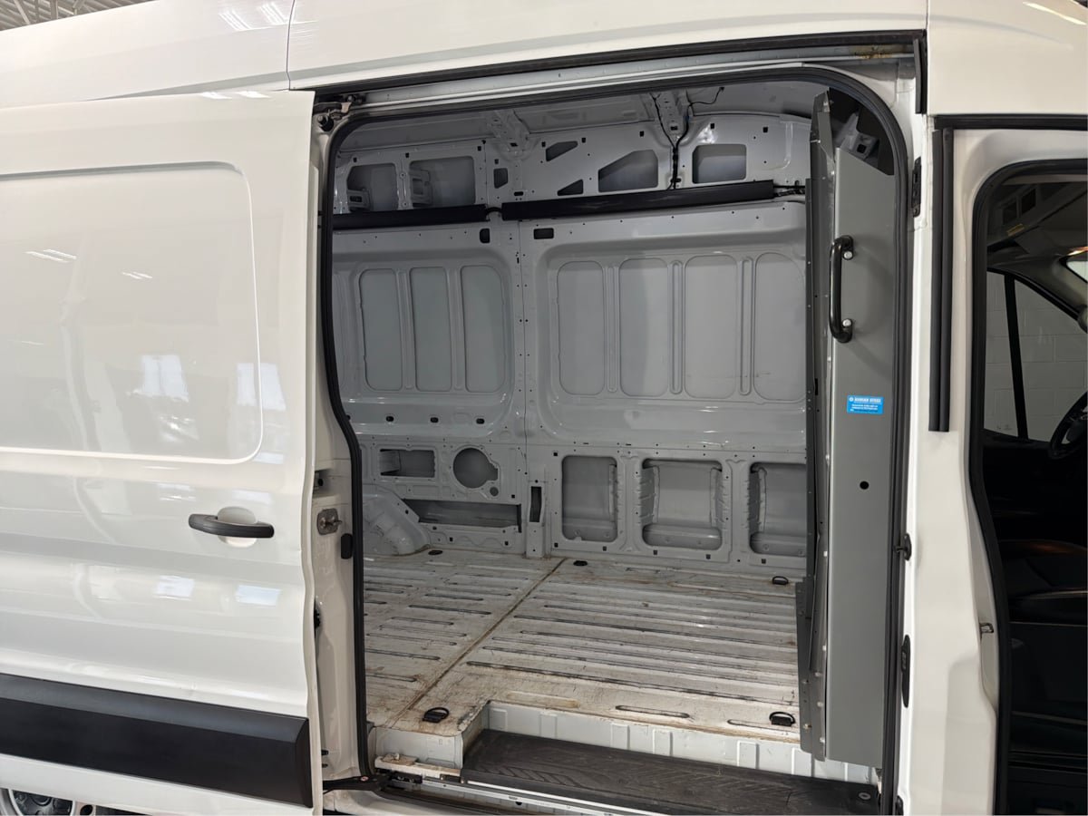 Used 2020 Ford Transit 250 148 High Roof RWD image 14