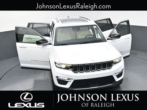 Used 2024 Jeep Grand Cherokee Limited w/ Luxury Tech Group II AWD/4WD image 33