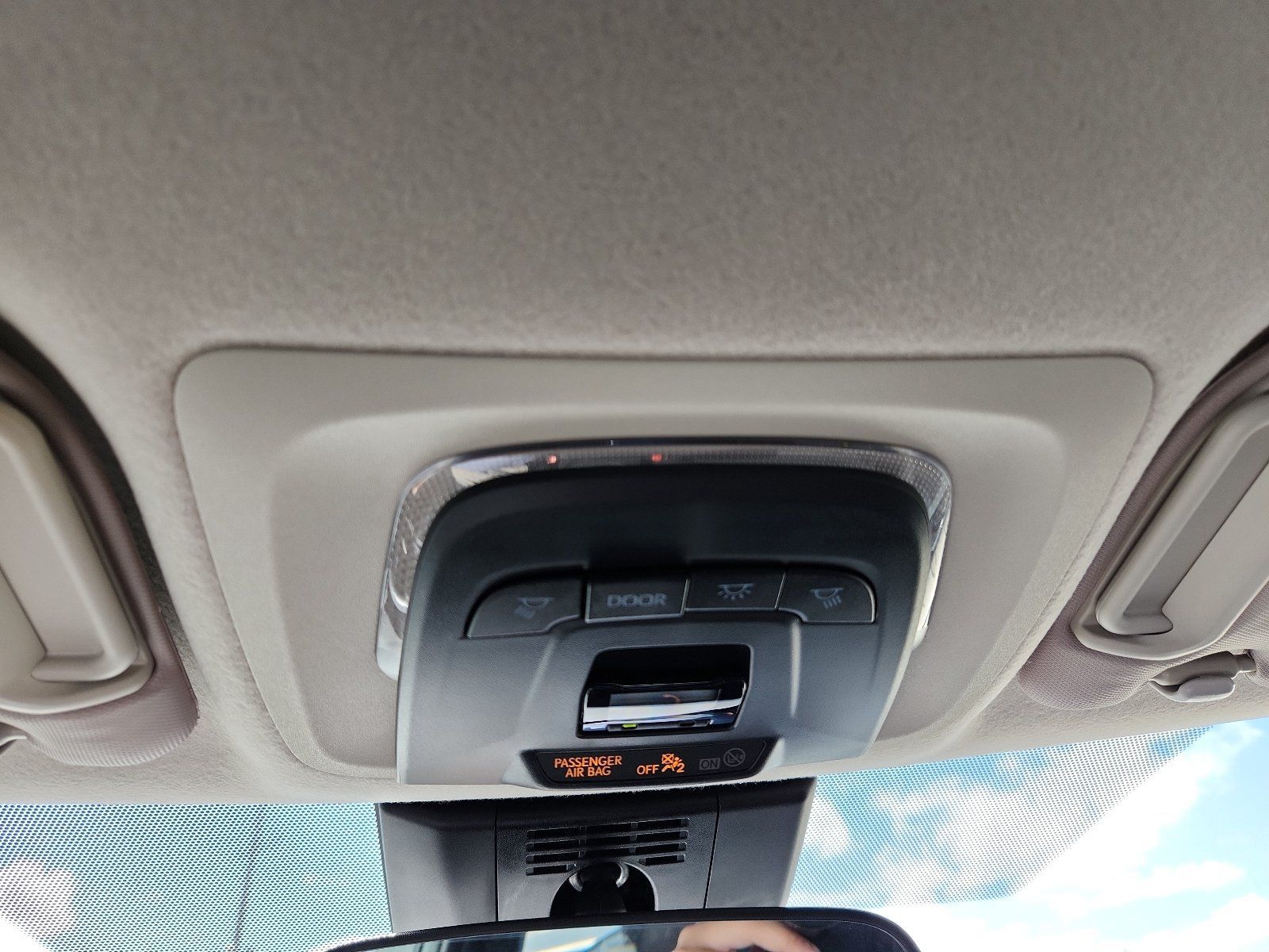 Used 2025 Toyota Corolla LE FWD image 17