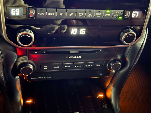 Certified 2023 Lexus GX 460 Premium w/ Premium Package AWD/4WD image 35