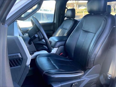 Used 2018 Ford F150 Lariat image 24