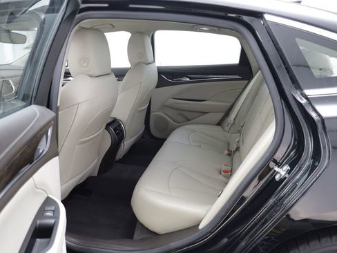 Used 2018 Buick LaCrosse image 13