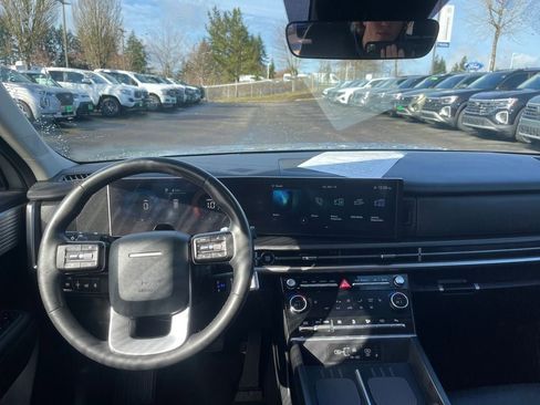 Used 2024 Hyundai Santa Fe SEL image 18