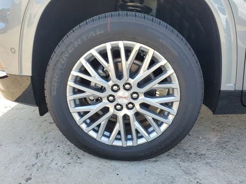 New 2026 GMC Acadia Denali w/ Super Cruise Package FWD image 6