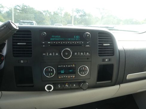 Used 2010 Chevrolet Silverado 1500 LT w/ Power Pack Plus image 20