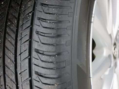 Used 2023 Toyota Corolla LE image 12