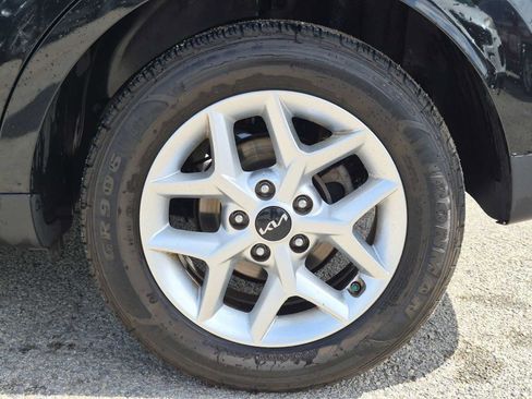 Certified 2024 Kia Soul LX w/ Option Group 015 FWD image 10