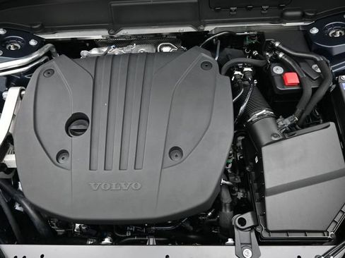 New 2026 Volvo XC60 B5 Ultra w/ Protection Package Premier image 36