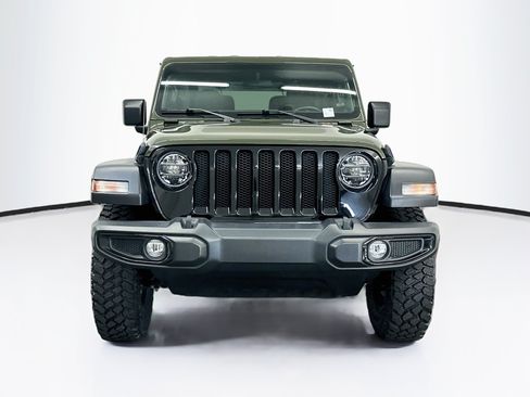 Used 2022 Jeep Wrangler Sport AWD/4WD image 2
