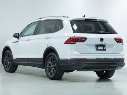 Used 2024 Volkswagen Tiguan SE image 6