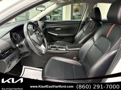 Used 2023 Nissan Sentra SR w/ SR Premium Package FWD image 29