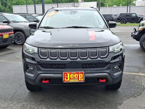 Certified 2022 Jeep Compass Trailhawk w/ Trailhawk Convenience Group AWD/4WD image 2