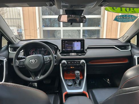 Used 2019 Toyota RAV4 Adventure image 17