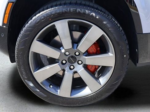 New 2026 Land Rover Defender 110 X image 9