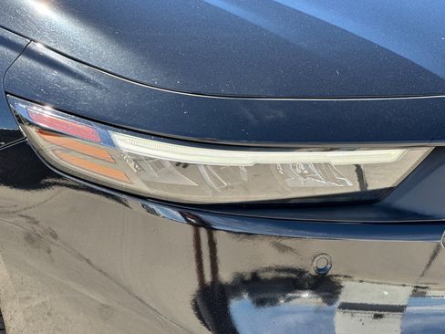 Used 2023 Honda Accord EX-L image 12