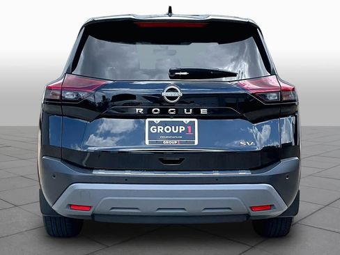 Certified 2023 Nissan Rogue SV image 5