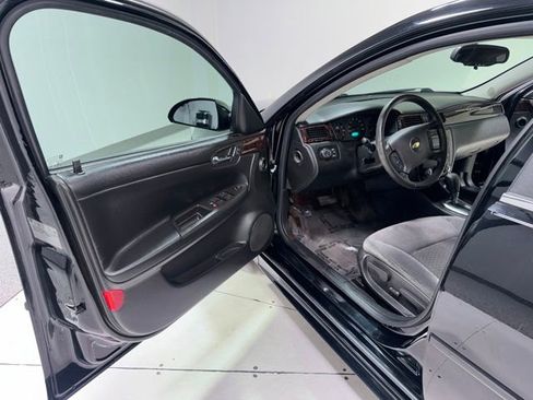 Used 2014 Chevrolet Impala Limited LS FWD image 6