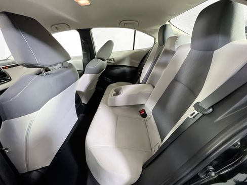 Used 2020 Toyota Corolla LE image 22