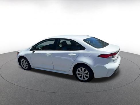 Used 2025 Toyota Corolla LE FWD image 10