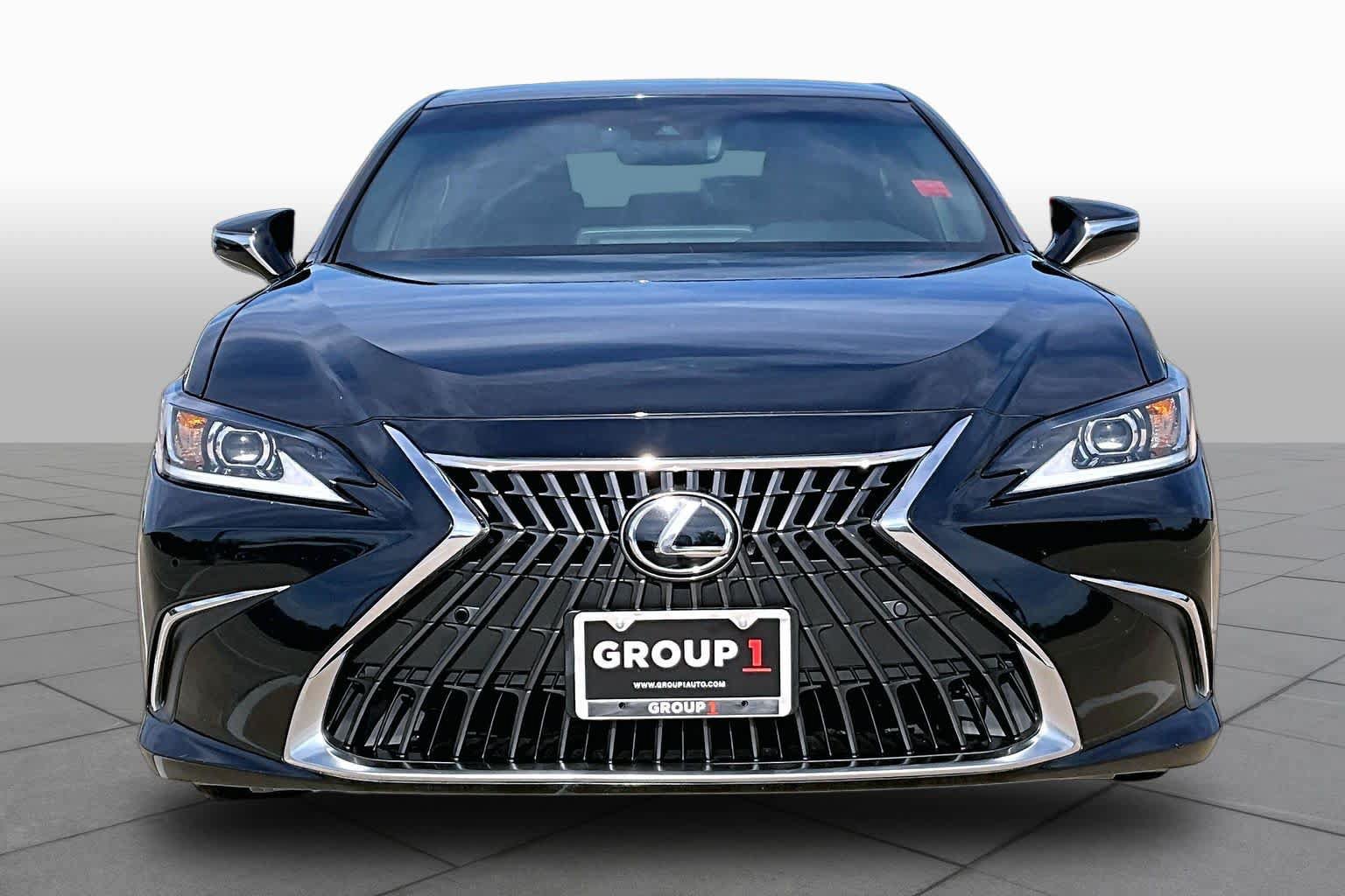 Certified 2022 Lexus ES 350 w/ Premium Package FWD image 4