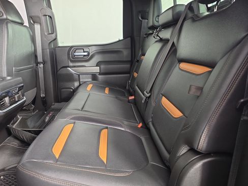 Used 2021 GMC Sierra 1500 AT4 w/ AT4 Value Package AWD/4WD image 40