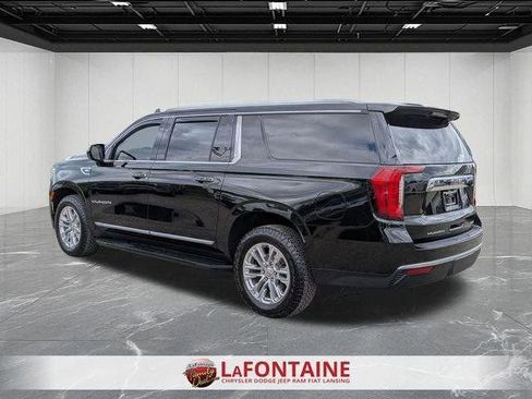 Used 2021 GMC Yukon XL SLT AWD/4WD image 3