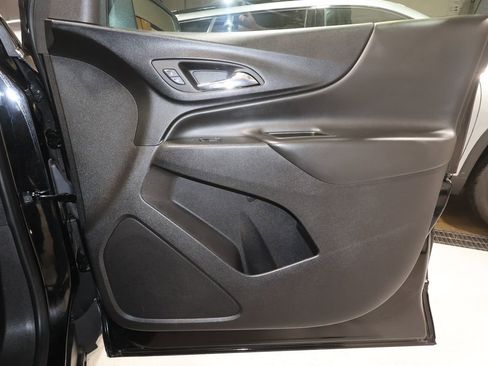 Certified 2024 Chevrolet Equinox LT image 17