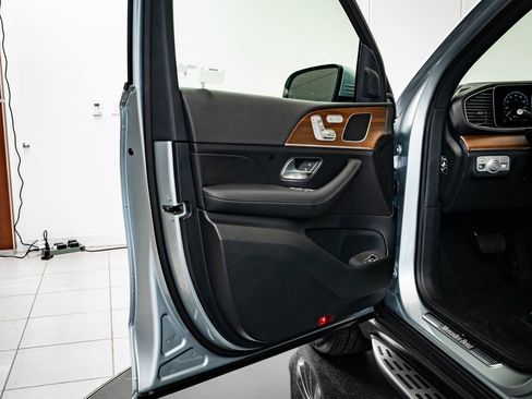 Certified 2025 Mercedes-Benz GLE 350 4MATIC image 27