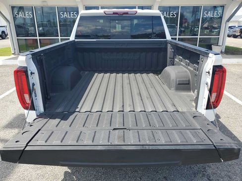 Used 2023 GMC Sierra 1500 Denali Ultimate AWD/4WD image 5