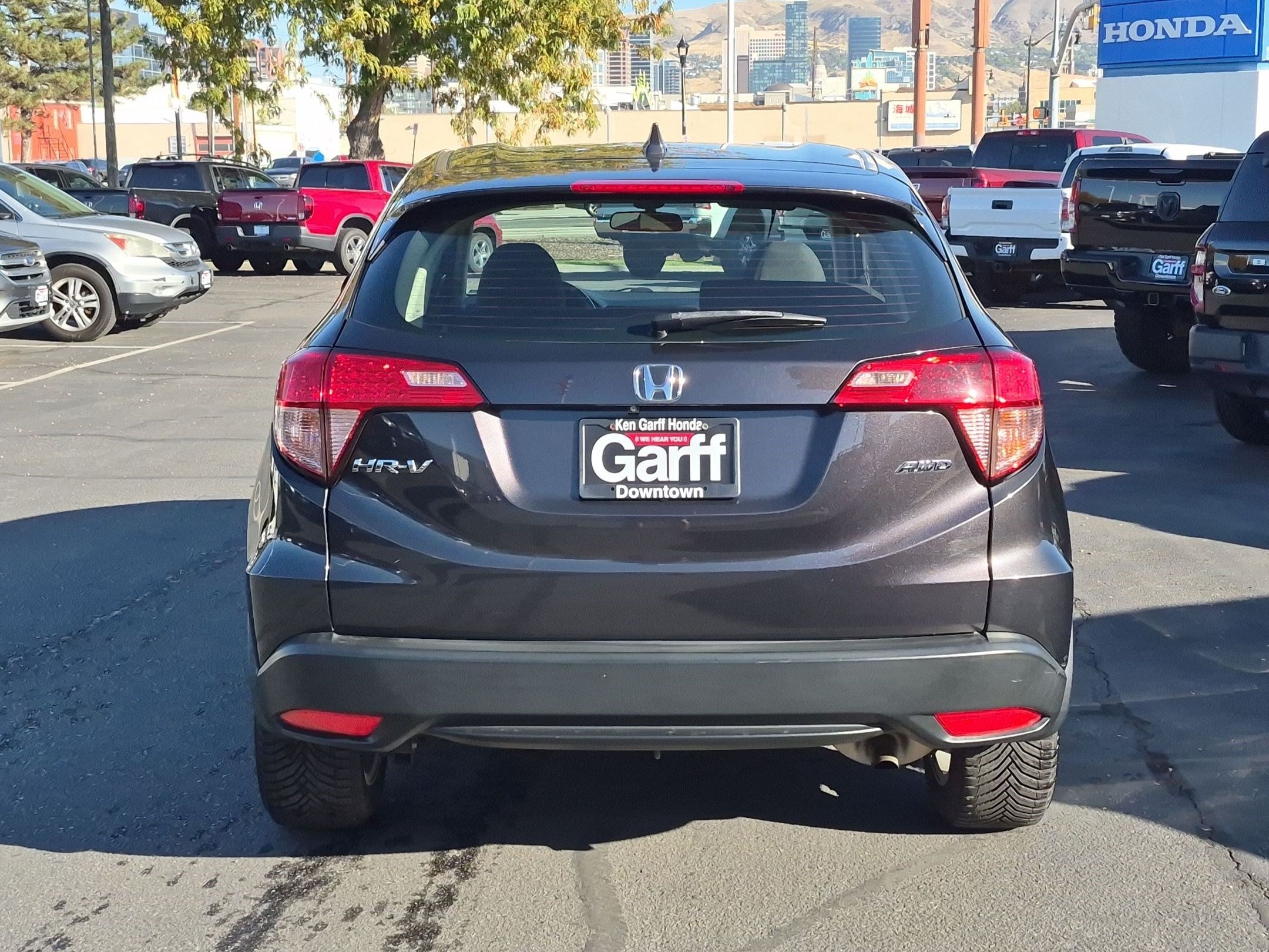 Used 2017 Honda HR-V LX image 7