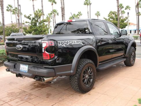 Certified 2025 Ford Ranger Raptor AWD/4WD image 4