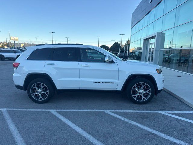 Used 2019 Jeep Grand Cherokee Limited w/ Luxury Group II AWD/4WD image 4
