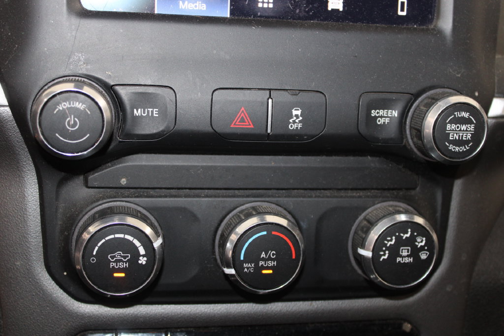Used 2022 RAM 2500 Big Horn AWD/4WD image 29