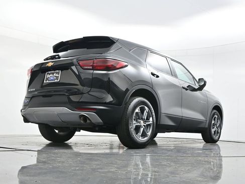 Used 2025 Chevrolet Blazer LT FWD image 48