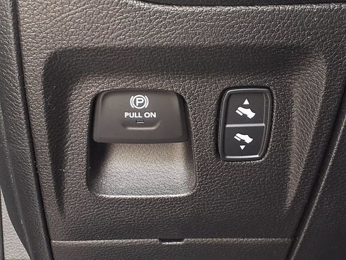 Used 2020 RAM 1500 Lone Star RWD image 9